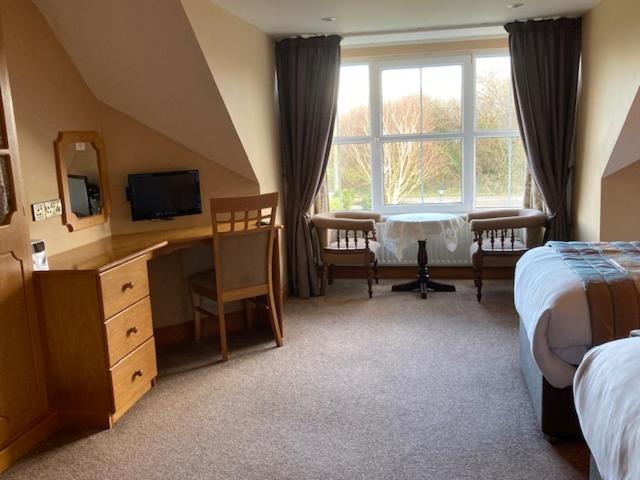Tailors Lodge, Continental Breakfast Castleisland Extérieur photo